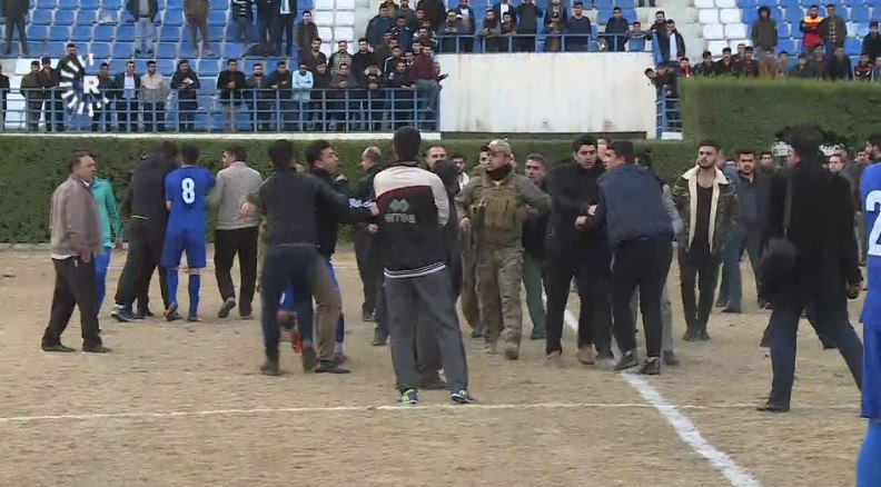 ڤیدیۆ؛ لە یارییەکی خولی کوردستان شەڕ و ئاژاوە روویدا