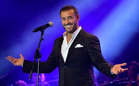 كازم ساهیر ناسناوی خۆی دەگۆڕێت