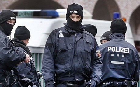 PKK ile bağlantılı iki yayınevi yasaklandı