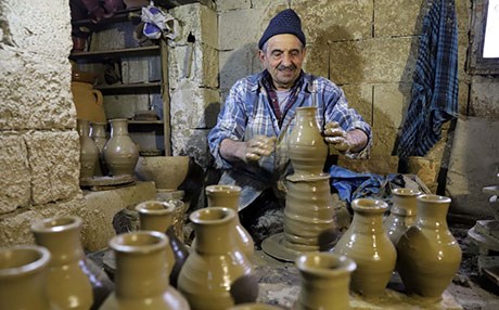 71 yıldır toprağa şekil veriyor