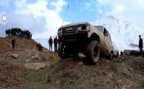 Çoman'da düzenlenen Off-Road Yarışı nefesleri kesti