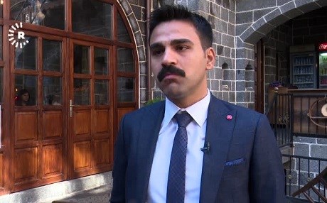 Parêzerekî Amedî li Tirkiyê bû yekem