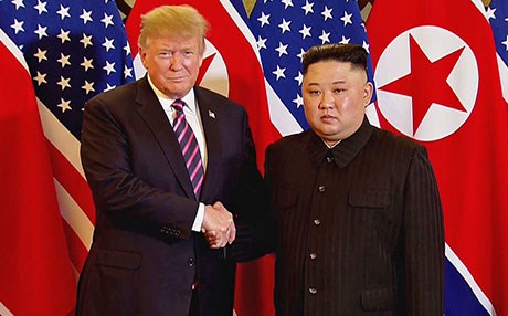 Trump, Kim Jong Un ile görüştü