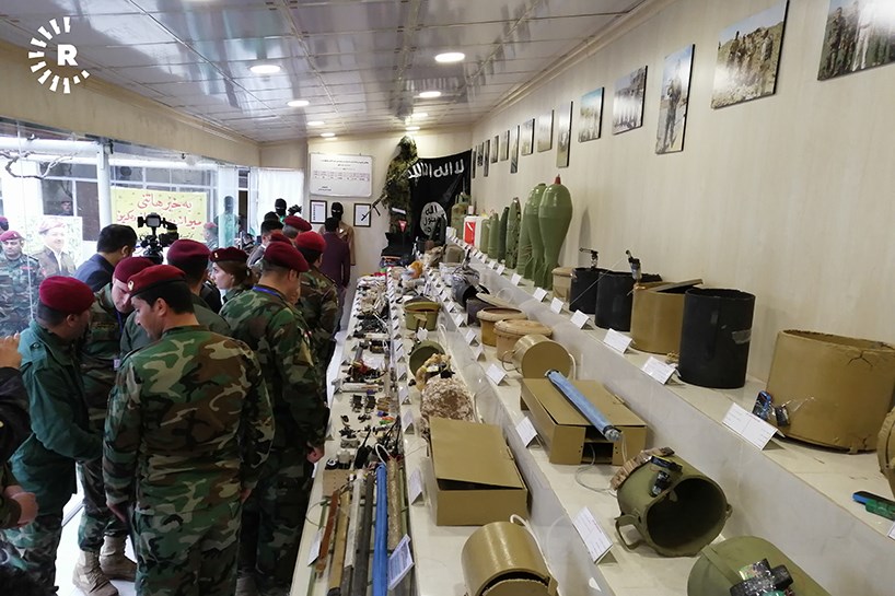 FOTO – IŞİD’in patlayıcıları müzede sergilendi