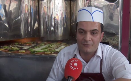 1.5-meter diameter pizza is all the rage in Duhok