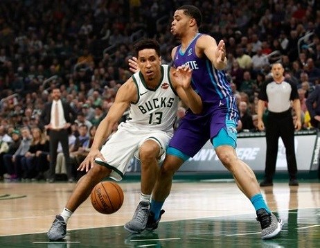 میلواکی لە پلەی ئۆف نزیکبووەتەوە