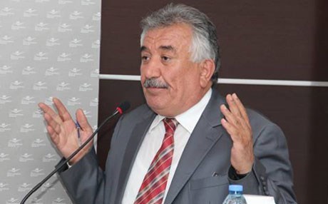 Selîm Sadak di mîtînga HDPê ya Ruhayê de hate desteserkirin