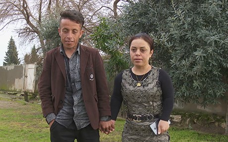 کوڕ و کچێکی کورتەباڵا لەڕێگەی فەیسبووکەوە بە یەکدی گەیشتن