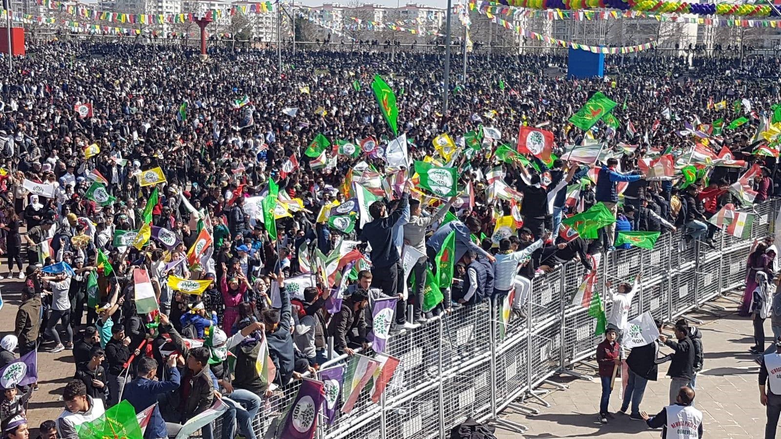 D.BAKIR - Newroz kutlaması başladı