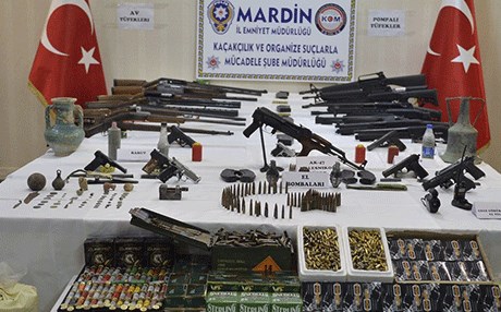 Mardin'de silah ve tarihi eser operasyonu