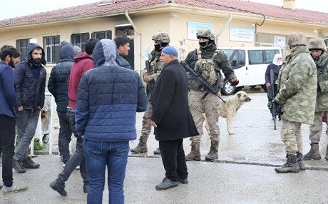 Diyarbakır’da muhtarlık kavgası: 14 yaralı