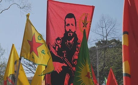 Li Florensê rêz li şervanekî Îtalî yê YPGê hat girtin