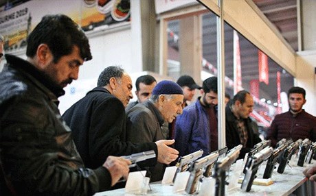 Diyarbakır’daki Tarım Hayvancılık Fuarı’nda silah standı açıldı
