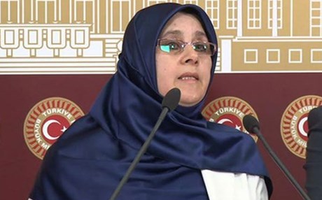 HDP Milletvekili Hüda Kaya'ya Eş Başkanı "Sessizce dinleme" fezlekesi