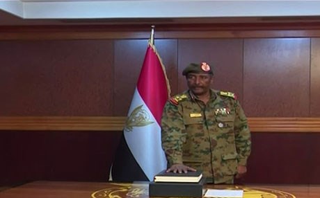 Sudan'da Askeri Geçiş Konseyi'nin yeni başkanı Abdulfettah el-Burhan oldu
