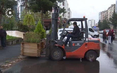 Serokê Şaredariya Amedê wek karê yekem qûlûbeya polîsan rakir