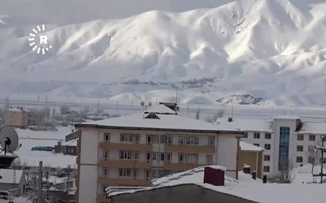 Gever bi berfa Nîsanê xemilî