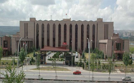 Diyanete 36 kadın müftü yardımcısı atanacak