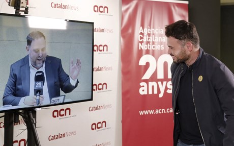 Katalan lider cezaevinde basın toplantısı yaptı