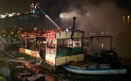 Li Stenbolê du belem şewitîn