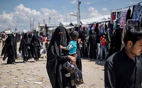 کاروانێکی کەسوکاری داعش گەڕێندرانەوە کۆسۆڤۆ