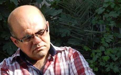 پەیکەری باوکی سیاسی و باوکی ڕۆشنبیر