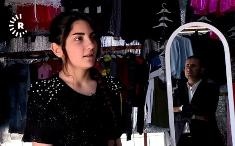 IŞİD'den kurtarılan 14 yaşındaki İman, hem okuyor hem çalışıyor