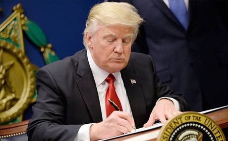 ABD Başkanı Trump İran'a yönelik yeni yaptırımları imzaladı