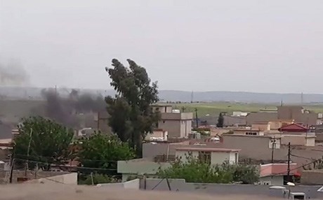 لە کۆمەڵگەی چڕە بەهۆی کێشەی زەوی لە نێوان دوو بنەماڵە شەڕ روویدا