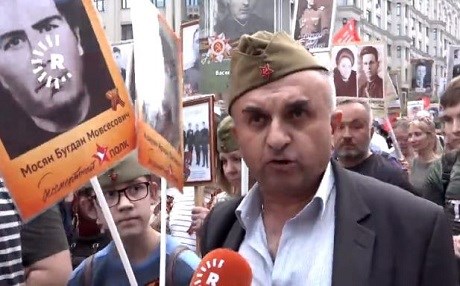 MOSKOW – Di meşa “Lîwa  Nemir” de wêneyê Kurdekî hebû