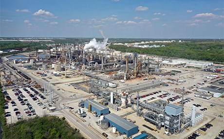 زیادبوونی نەوتی کۆگاکراوی ئەمریکا نرخی نەوت دادەبەزێنێت