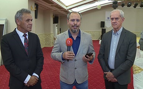 Du sembolên aştiyê dixwazin ezmûna Afrîkaya Başûr veguhezînin Tirkiyê