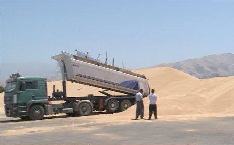 Hawirdekirina genim û ceh ji Îranê bo Kurdistanê hat qedexekirin