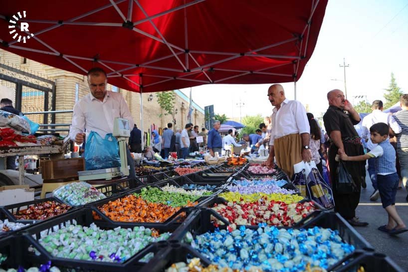 ئێوارانی رەمەزان لە بەردەم مزگەوتی گەورەی سلێمانی