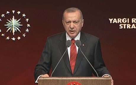 Erdoğan: İfade özgürlüğünde önemli adımlar attık