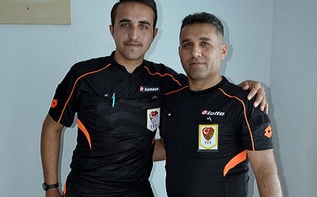 Hakem baba-oğul aynı maçta görev aldı