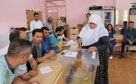3 ilçe ve 1 beldede oy verme işlemi tamamlandı