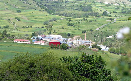 Ardahan’da bir köy heyelan riski nedeniyle boşaltıldı