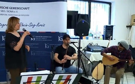 Komeleya Civaka Kurdî li Almanyayê ji bo 30 saliya xwe konserek saz dike