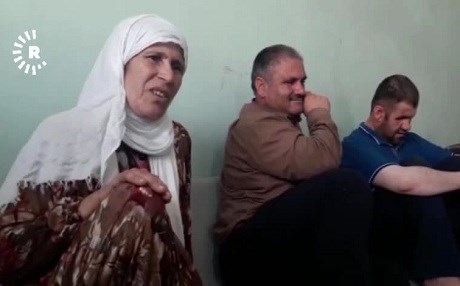 Ji 6 kesên malbateke Kobaniyê 4 kes astengdar in