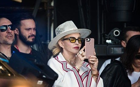 Madonna: İnsanlar köle olmuş