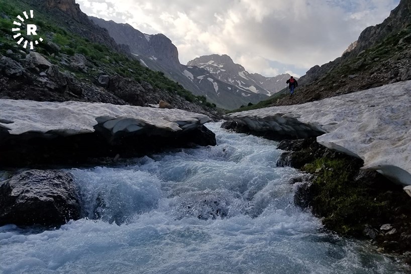 FOTO- Munzur Dağları’ndaki buzul gölleri büyülüyor