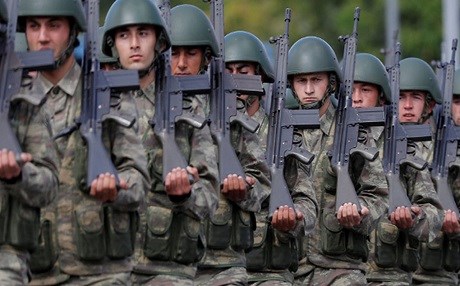 Li Tirkiyê yasaya nû ya leşkeriyê hat pejirandin