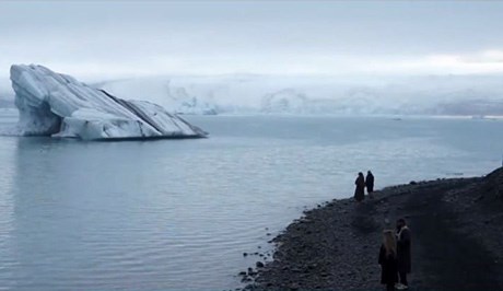 پارکی ڤاتنایۆکۆ لە ئایسلاند؛ تێکەڵەیەک لە سەهۆڵ و ئاگر