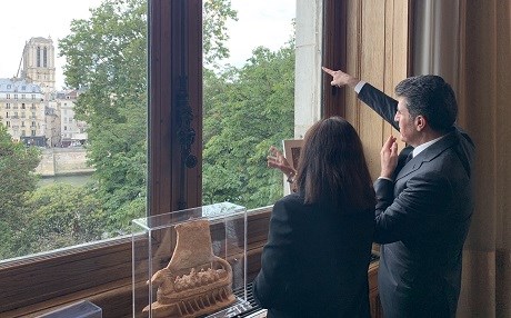 Seroka Şaredariya Parîsê: Spas bo Pêşmerge, em li vir azad in