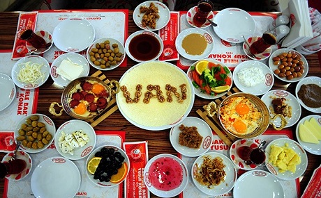 Taştêya Wanê xwe ji rekora cîhanî ya Guînnessê re amade dike