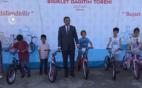 Batman’da 300 yetim ve öksüz çocuğa bisiklet dağıtıldı