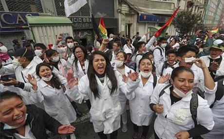 مردنی دوو پزیشك لە بۆلیڤیا داخستنی نەخۆشخانەکانی لێکەوتەوە