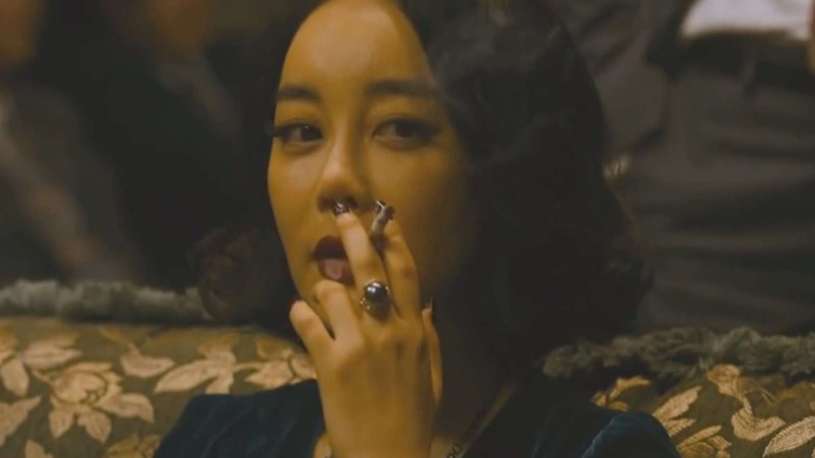 نێتفلێکس پەخشکردنی دیمەنەکانی جگەرەکێشان لە فیلمەکانیدا کەمدەکاتەوە