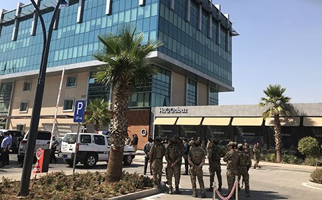 Konsolosluk görevlisinin cenazesi Türkiye'ye götürülüyor